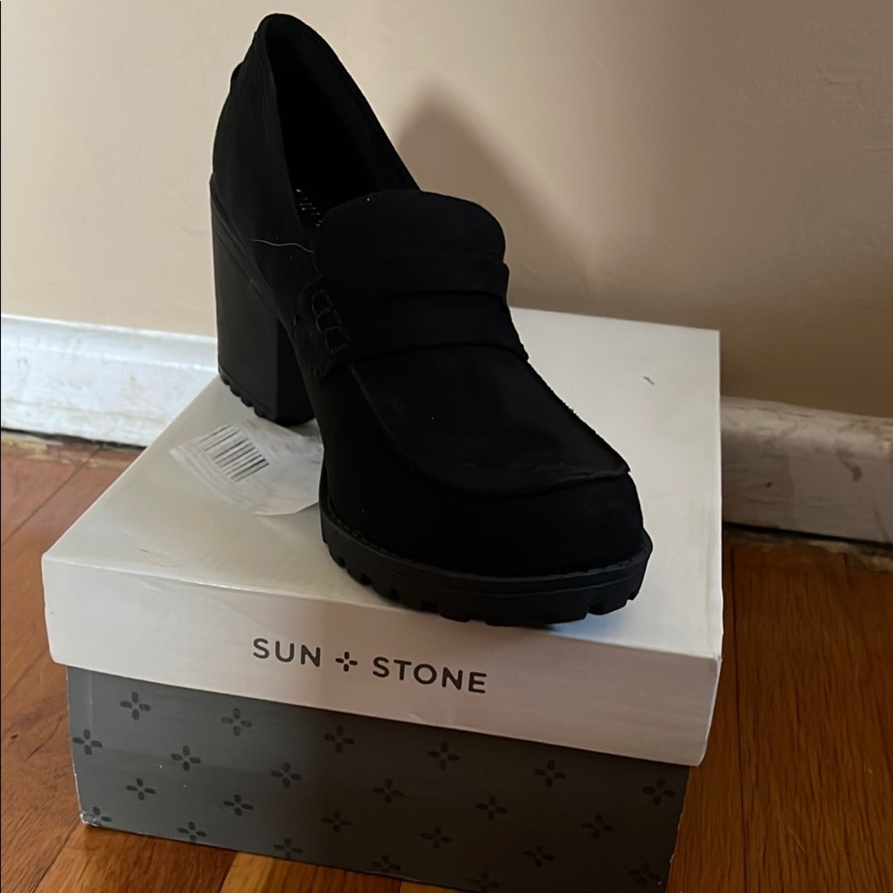 Sun + Stone Women’s Black Loafer